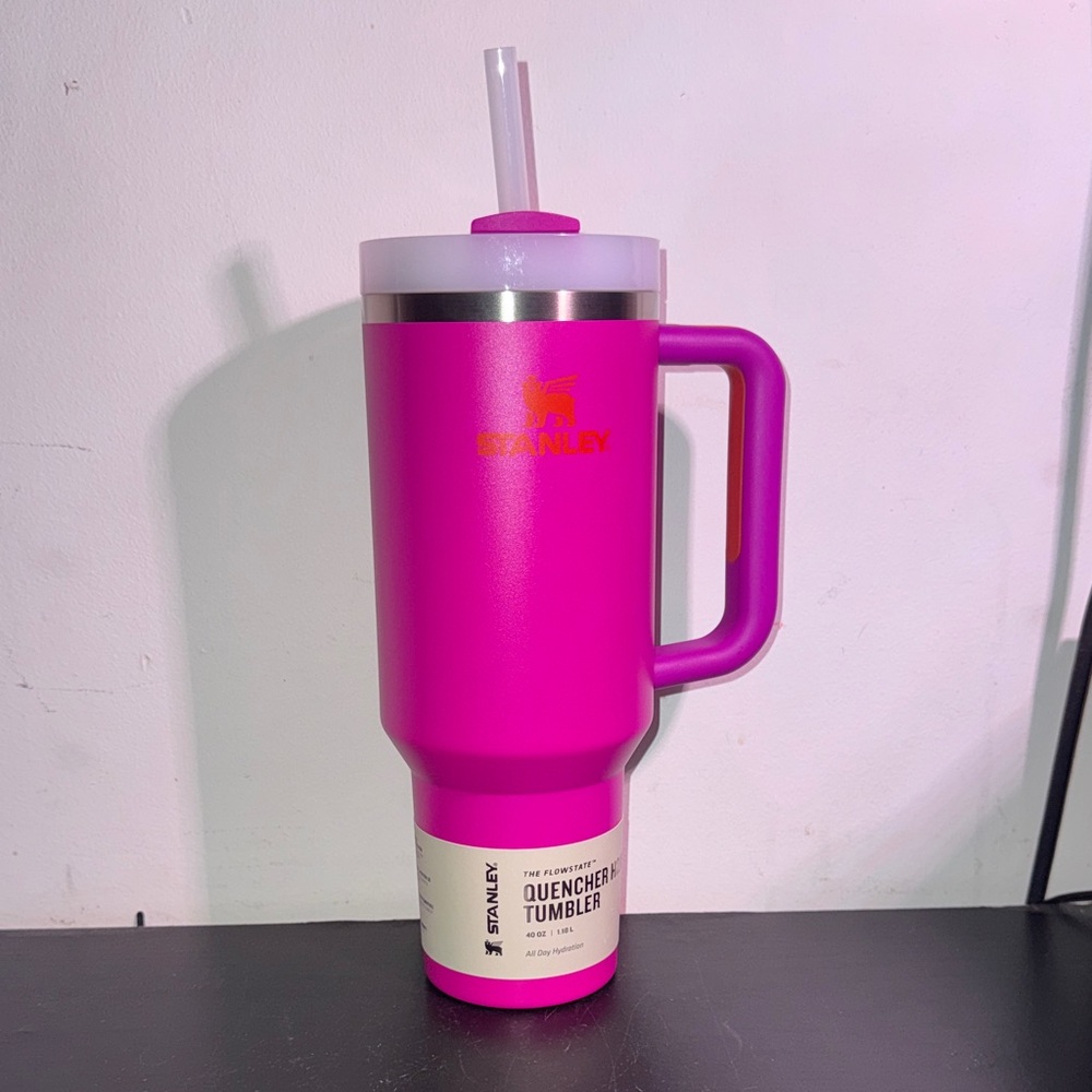 Stanley Vibrant Pink Quencher Tumbler